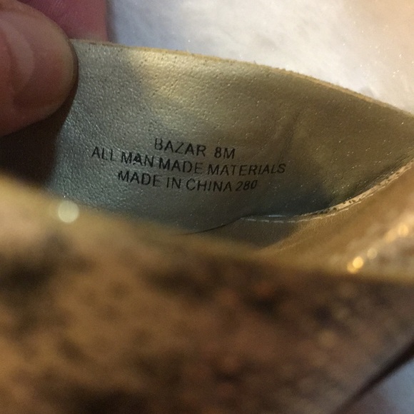 Betsey Johnson - Picture 7 of 9